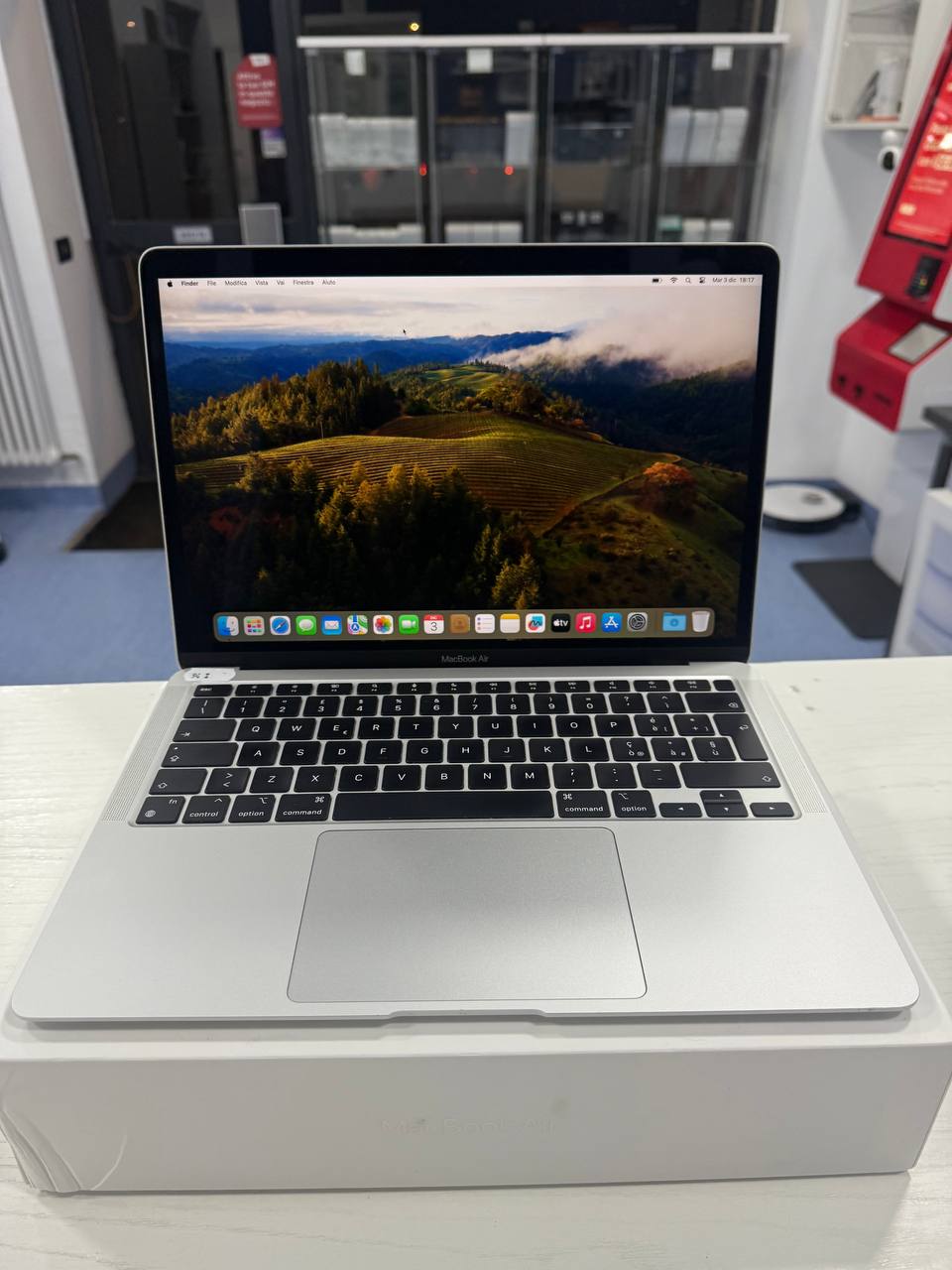 MACBOOK AIR 13 M1