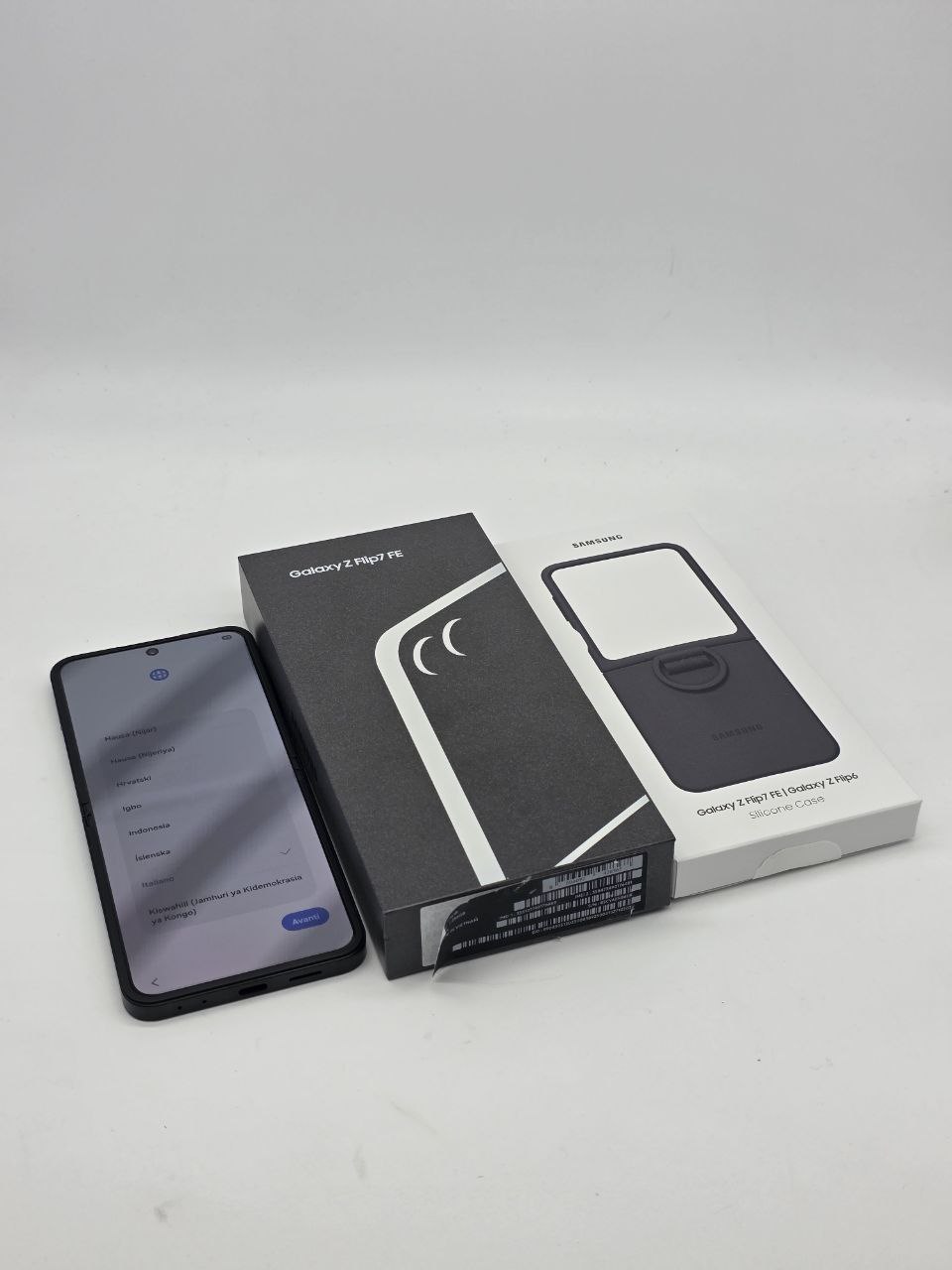 SAMSUNG GALAXY Z FLIP7 FE